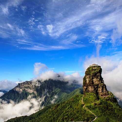 贵州旅游5天4晚跟团铜仁梵净山黄果树瀑布西江镇远荔波小七孔纯玩 - 图1