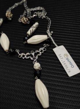 蝴蝶十字架y2k彩色材质穿搭复古辣妹涩谷欧美项链毛衣链孤品合集