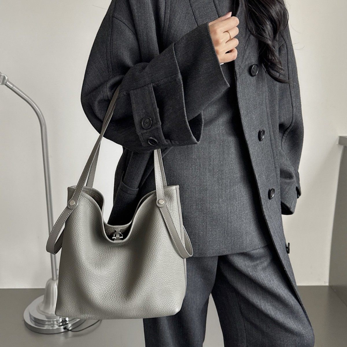 头层牛皮菜篮子大容量水桶包洋气托特包通勤单肩斜挎包真皮女包包,淘宝优惠券,粉丝福利购,淘宝优惠卷