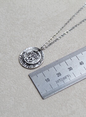 复古银色圆坠锁骨链雕刻小手掌