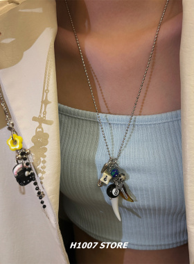 kt猫彩色星球爱心项链女长款小众设计高级感斜挎卫衣毛衣链男配饰