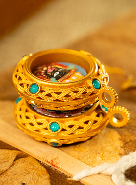 唐卡吊坠手绘民族风扎基拉姆黄财五爷绿度母药师狐狸藏式黄铜项链