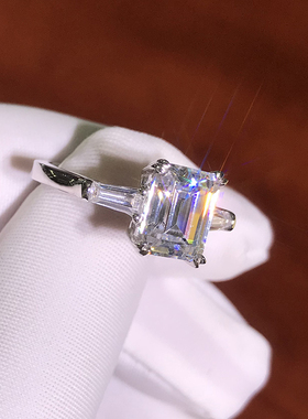 卓蝶珠宝纯银镀白金祖母绿18K