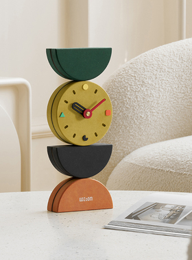 现代简约创意桌面时钟摆件
