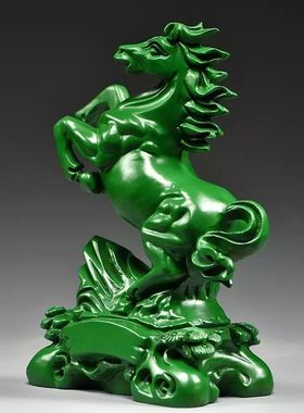 绿色实木质雕刻马到成功摆件十二
