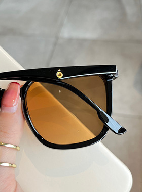 时尚茶色墨镜女防紫外线防晒
