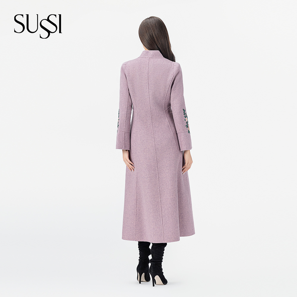 SUSSI/古色冬紫色V领贴花简约珍珠扣羊绒大衣女 - 图1