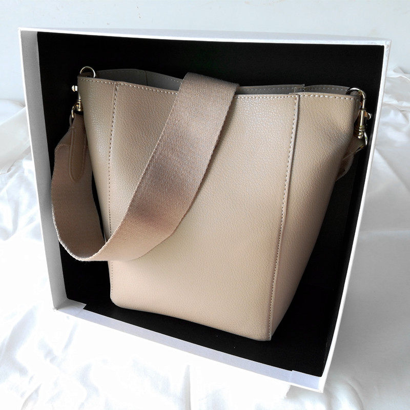 2020新款sangle女斜挎大容量水桶包 Bonnie手袋女士包袋