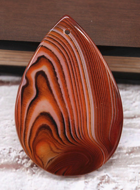 天然玛瑙水滴挂件火焰纹红色吊坠