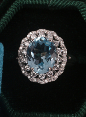 托帕石女款纯银气质豪华戒指