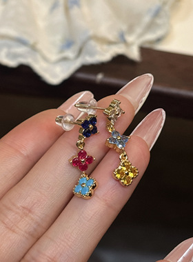 2025法式小众独特彩虹四叶花戒指项链耳钉套装多巴胺彩色四叶草饰