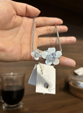 法式超仙气质春季新款白色花簇项链 水钻方糖锁骨链颈链choker