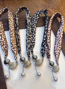 2025新款爆款项链式磁吸扣丝巾女小长条护颈装饰领巾搭配衬衫手链