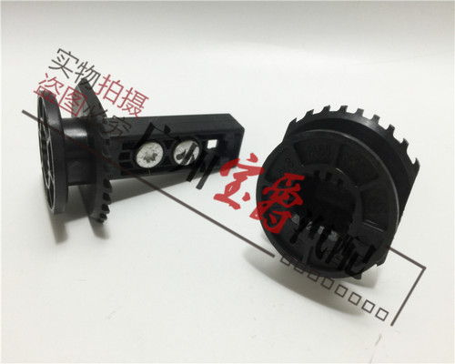 适用于奔驰W218前杠CLS250前保险杠CLS300固定CLS350支架CLS500 - 图1