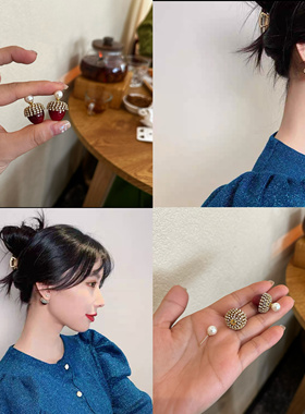 欧比雅比红色坚果精致珍珠简约红色高级感轻奢耳钉洋气耳饰00841