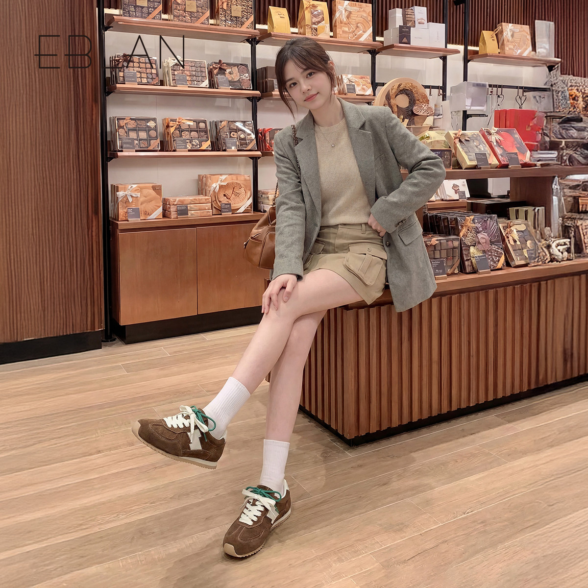 EBLAN/伊伴红色软底德训鞋女2026春季新款运动板鞋休闲真皮阿甘鞋,淘宝优惠券,粉丝福利购,淘宝优惠卷