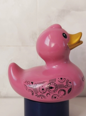 澳门康莱德酒店洗澡鸭子玩具