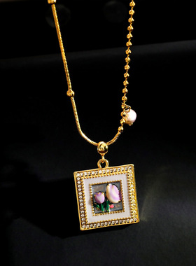 复古油画框圣母花瓣吊坠项链精致重工锁骨链简约方牌气质毛衣链女