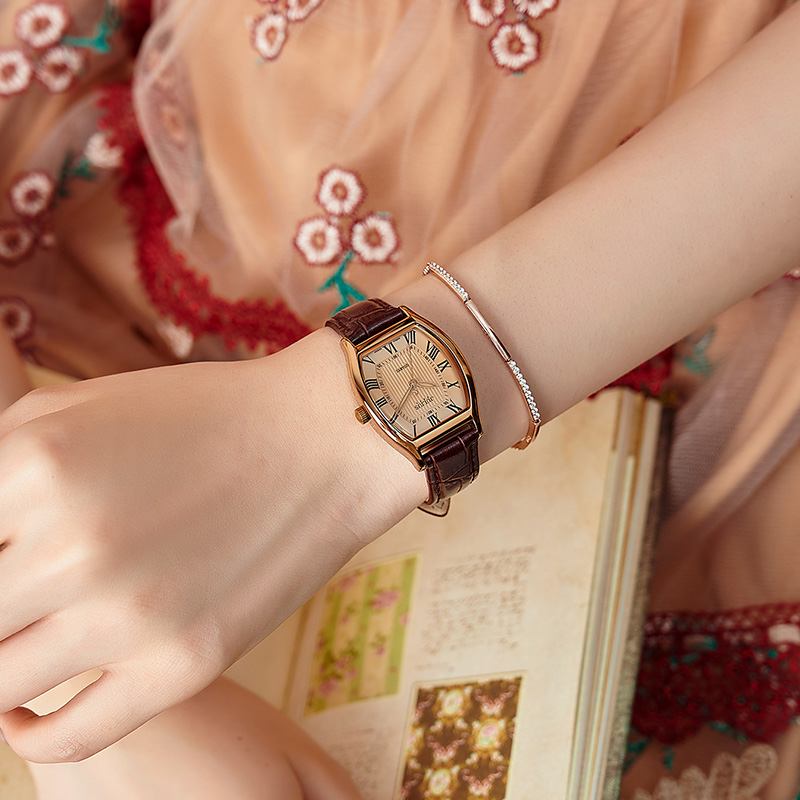 聚利时女士情侣学生复古小众轻奢感 julius聚利时盈硕日韩腕表