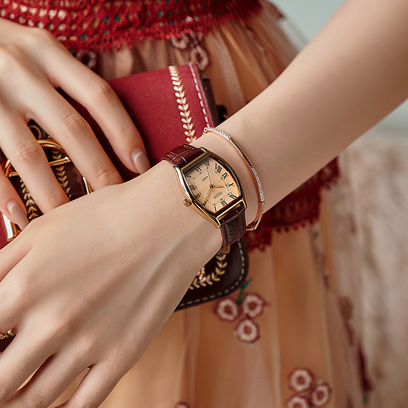 聚利时女士情侣学生复古小众轻奢感 julius聚利时盈硕日韩腕表