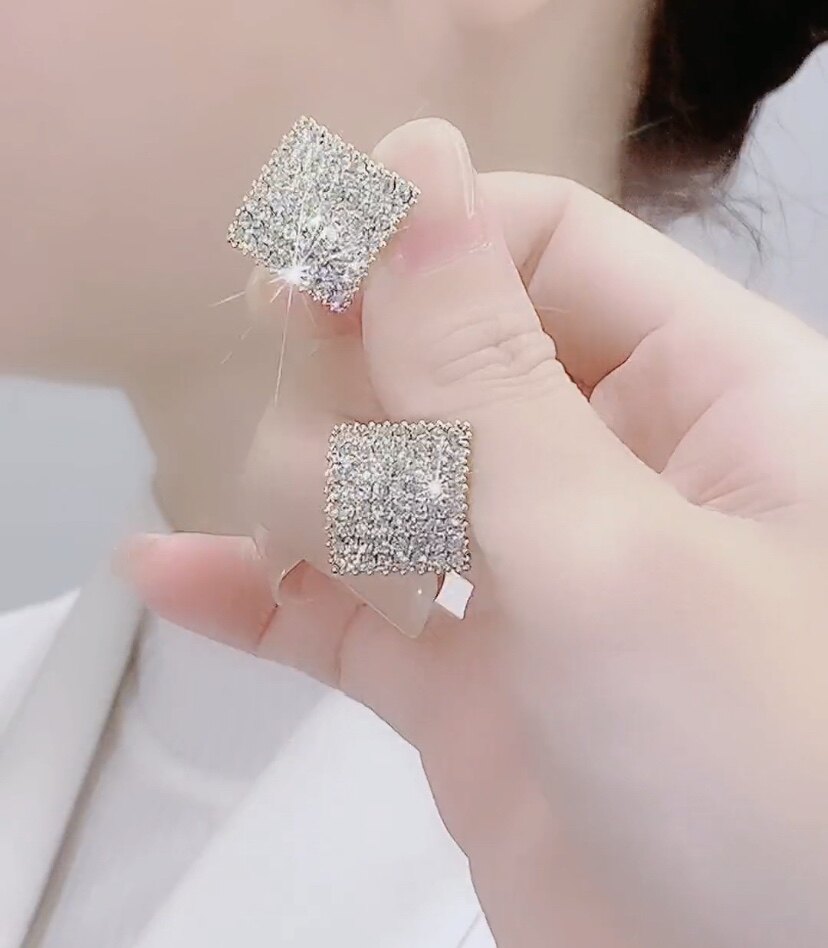 微镶满钻菱形耳夹款耳钉2025年新款潮闪亮吸睛轻奢气质耳环女耳坠,淘宝优惠券,粉丝福利购,淘宝优惠卷