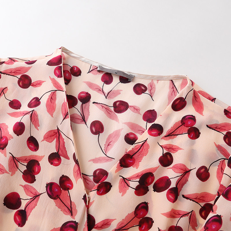 鹿歌2020夏季新款法式复古连衣裙 鹿歌连衣裙