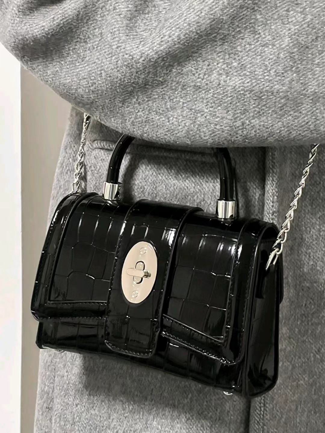 木伢自制2025新款高级质感鳄鱼纹辣妹机车包暗黑系百搭单肩斜挎包,淘宝优惠券,粉丝福利购,淘宝优惠卷