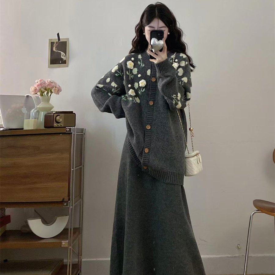 大码立体花朵温柔软糯针织开衫+针织半身裙新款复古毛衣套装,淘宝优惠券,粉丝福利购,淘宝优惠卷