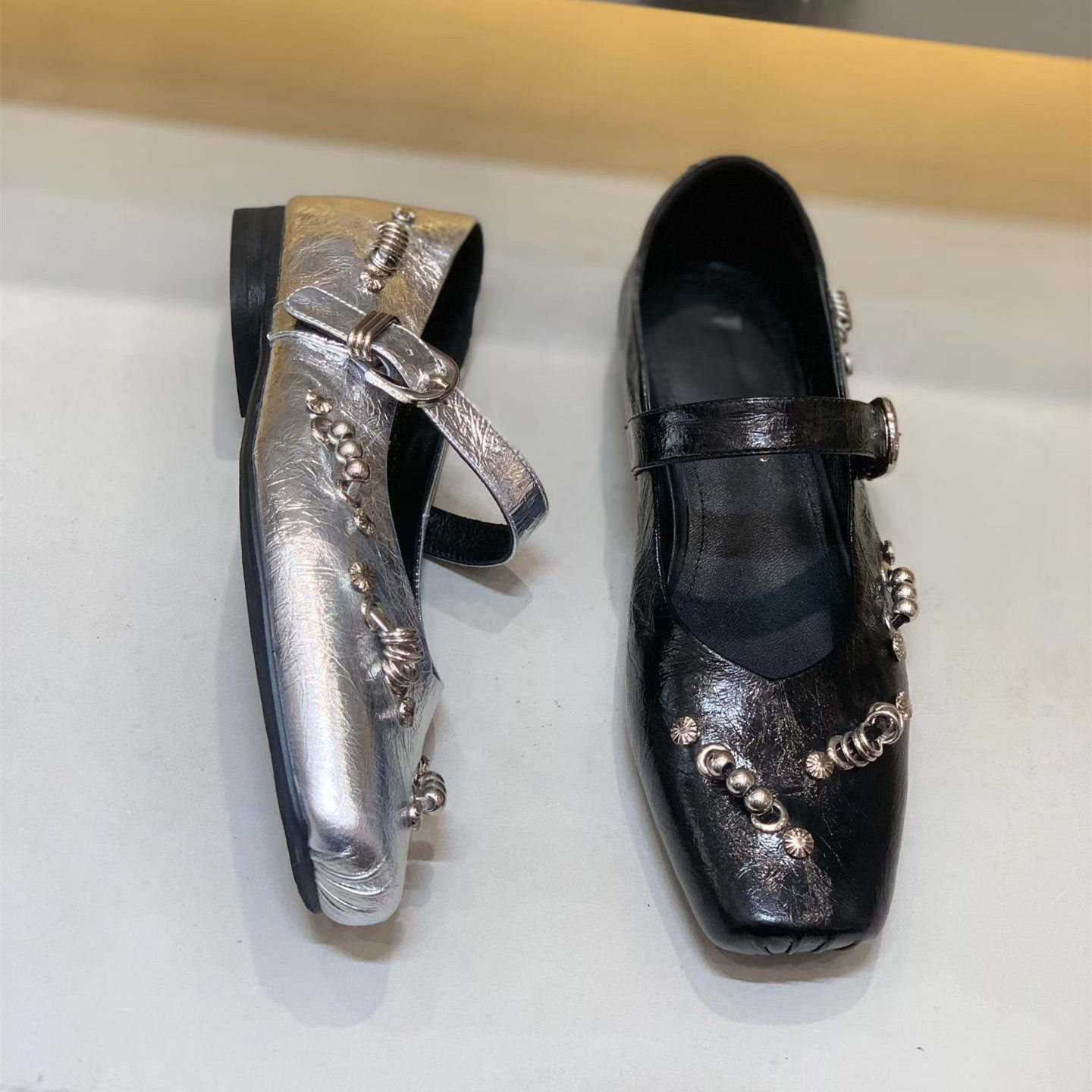 2026春季新款浅口复古朋克风铆钉玛丽珍鞋女一字扣带方头平底单鞋,淘宝优惠券,粉丝福利购,淘宝优惠卷