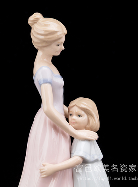 TheLeonardo母女拥抱陶瓷摆件