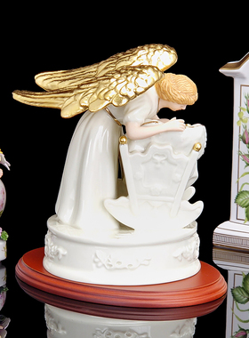 祝福天使人物陶瓷雕塑纯手工摆件