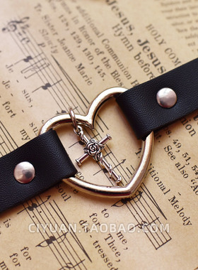 玫瑰十字架爱心皮项圈choker