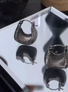 枪黑色磨砂耳扣女高级感复古耳饰