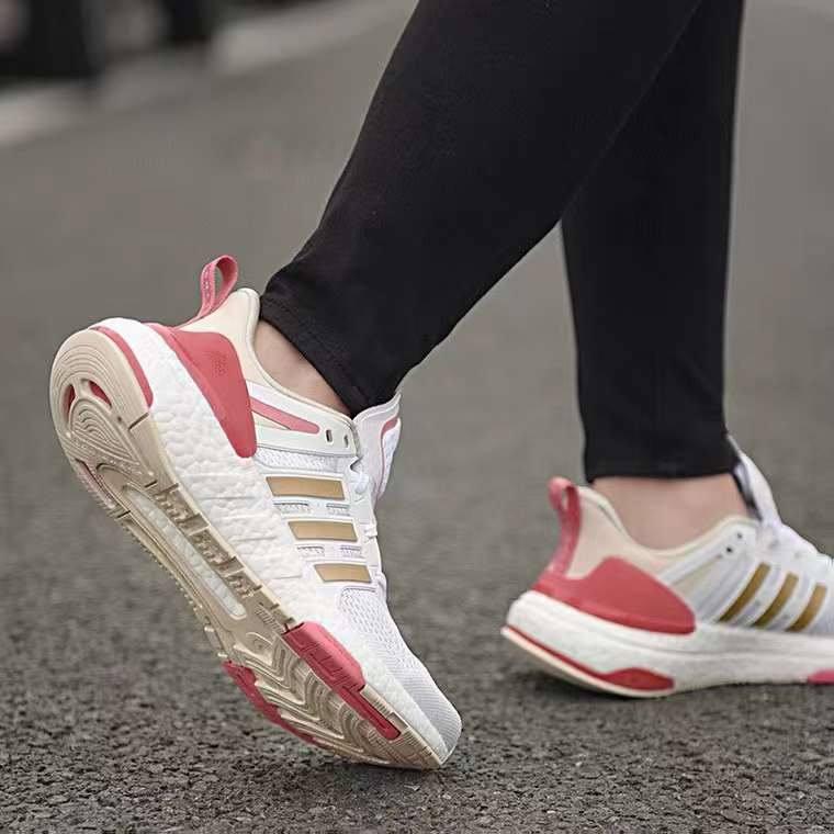 Adidas阿迪达斯Equipment+ 全掌boost男女缓震运动跑步鞋H02754 - 图3