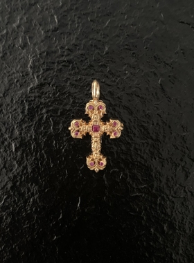 火焰镶钻小号十字架吊坠祖母绿