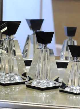 轻奢水晶香水瓶装饰摆件