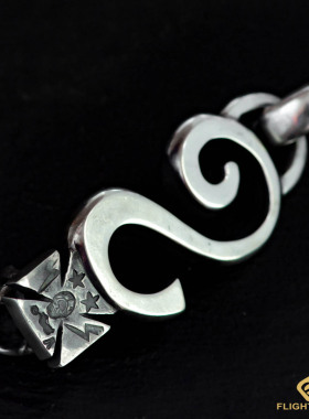 高山隆银饰绿宝石手工吊牌项链