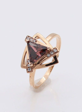 俄罗斯闪亮时尚菱形戒指镀玫瑰金镶嵌褐色宝石锆石戒指