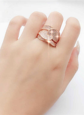俄罗斯奢华气质交织镶嵌镂空满钻镀玫瑰金高级感戒指女士礼物饰品
