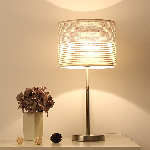 北欧灯具简约现代台灯卧室床头灯台灯温馨创意拼接卧室灯结婚台灯