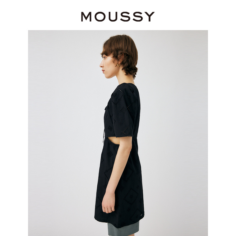 MOUSSY 夏季新品日系简约风镂空花纹露腰短款连衣裙010GS730-2520 - 图1