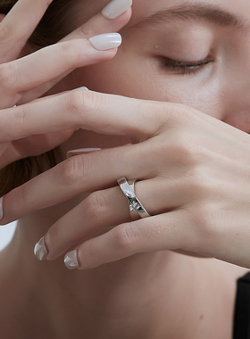 kitsh莫比乌斯双圈戒指简约冷淡