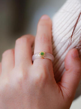 国风天然白玛瑙指环玉髓搭配S925银镶嵌碧玉女戒指首饰小众设计