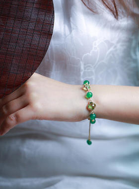 天然8MM绿玛瑙四叶草手链女可调节绿玉髓玛瑙手串闺蜜学生礼物