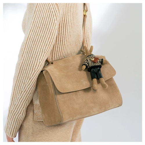 Кожаная вместительная и большая сумка на одно плечо, из натуральной кожи