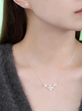 《夏天属于栀子花》新中式S999足银清新淡雅锁骨链耳钉两件套装