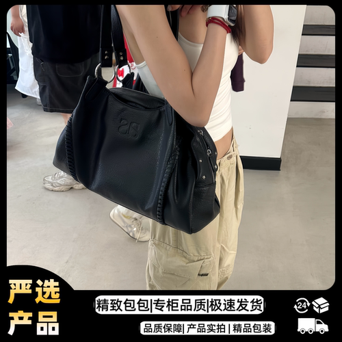 韩国小众ason流浪包同款皮面腋下包大容量单肩百搭手提机车包女 - 图3