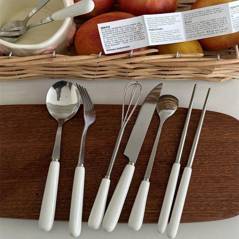 百搭餐具~简约白色陶瓷手柄不锈钢餐具刀叉筷子打蛋器餐具套装,淘宝优惠券,粉丝福利购,淘宝优惠卷