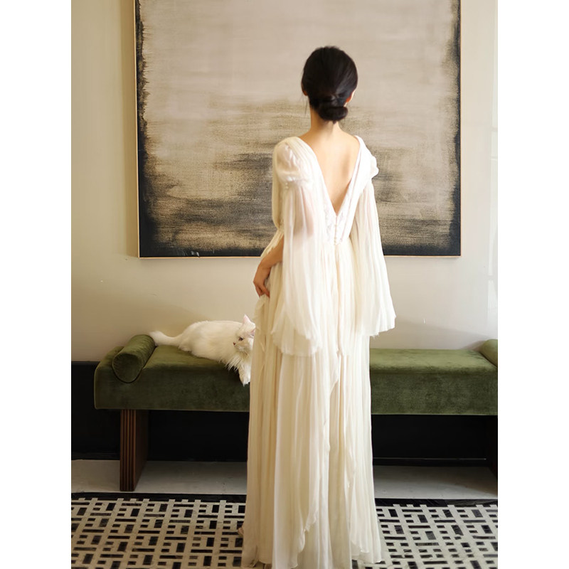 法式复古轻婚纱新娘高级感轻奢小众迎宾出门纱简约高端订婚礼服裙,淘宝优惠券,粉丝福利购,淘宝优惠卷