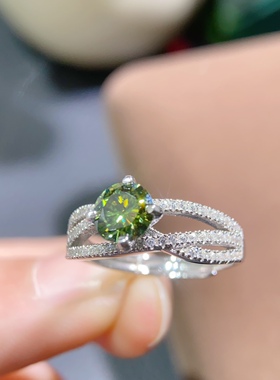 蓝绿色莫桑钻戒指 主石单颗1克拉，圆6.5mm s925银精工镶嵌